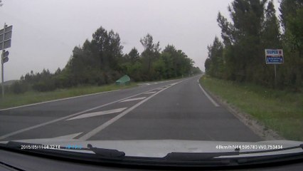 Dépassement sur ligne blanche à le barp dans le 33 , on voit la plaque .