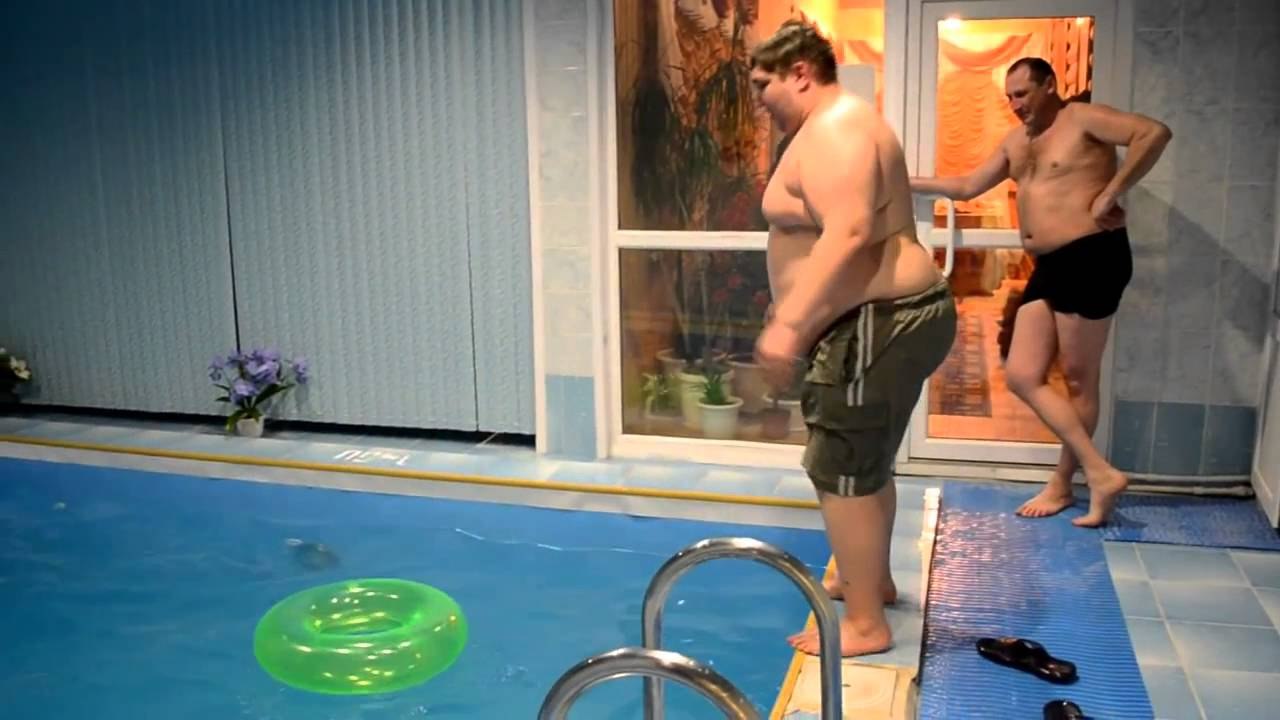 Behold The Majestic Beauty Of This Pool Dive Trick