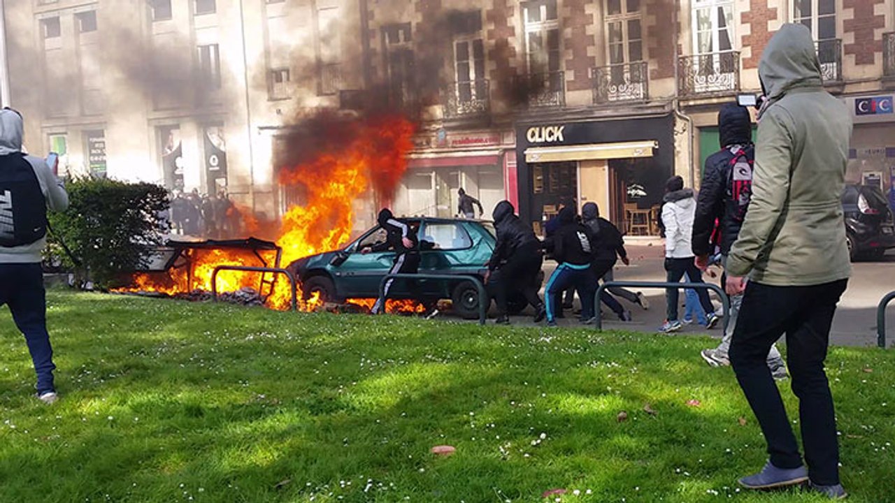 Nantes : Voiture en feu et débordement à la manifestation Loi Travail