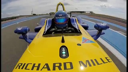 2016 Renault Z.E 15 - simply revolutionary