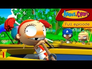 Angus & Cheryl - 82 - A boat ride