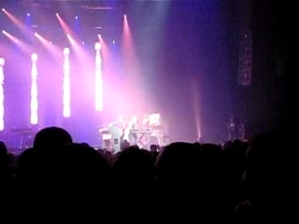 Zazie - Ze mix :p (live) (1sur2)