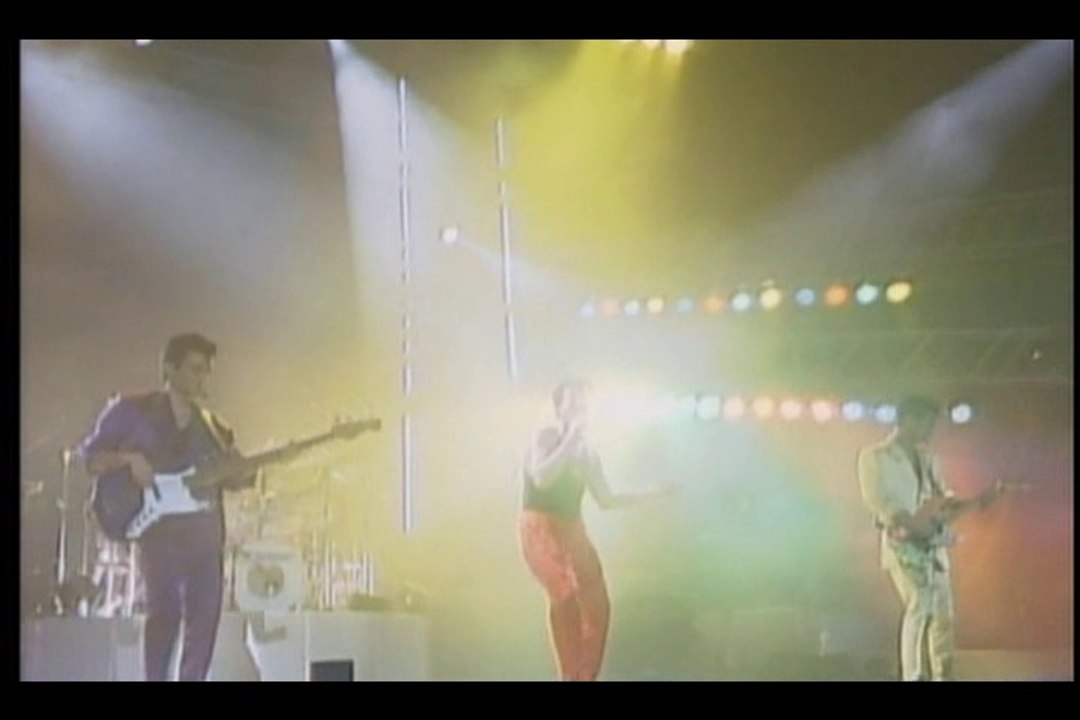 色々な映像で楽しむ「Beach Time」