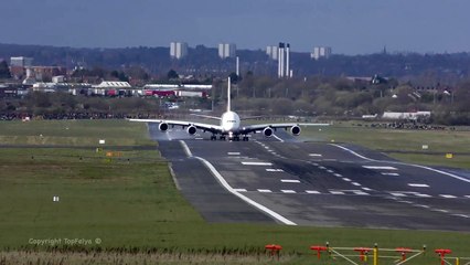 Storm!! Superjumbo megaplane Airbus A380 impressive crosswind takeoff 4K video