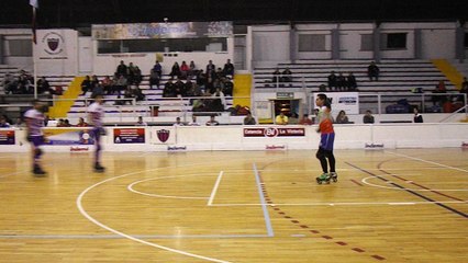 Así se ejecuta un penal en el hockey sobre patines argentino: Agustín Domínguez de Casa de Italia