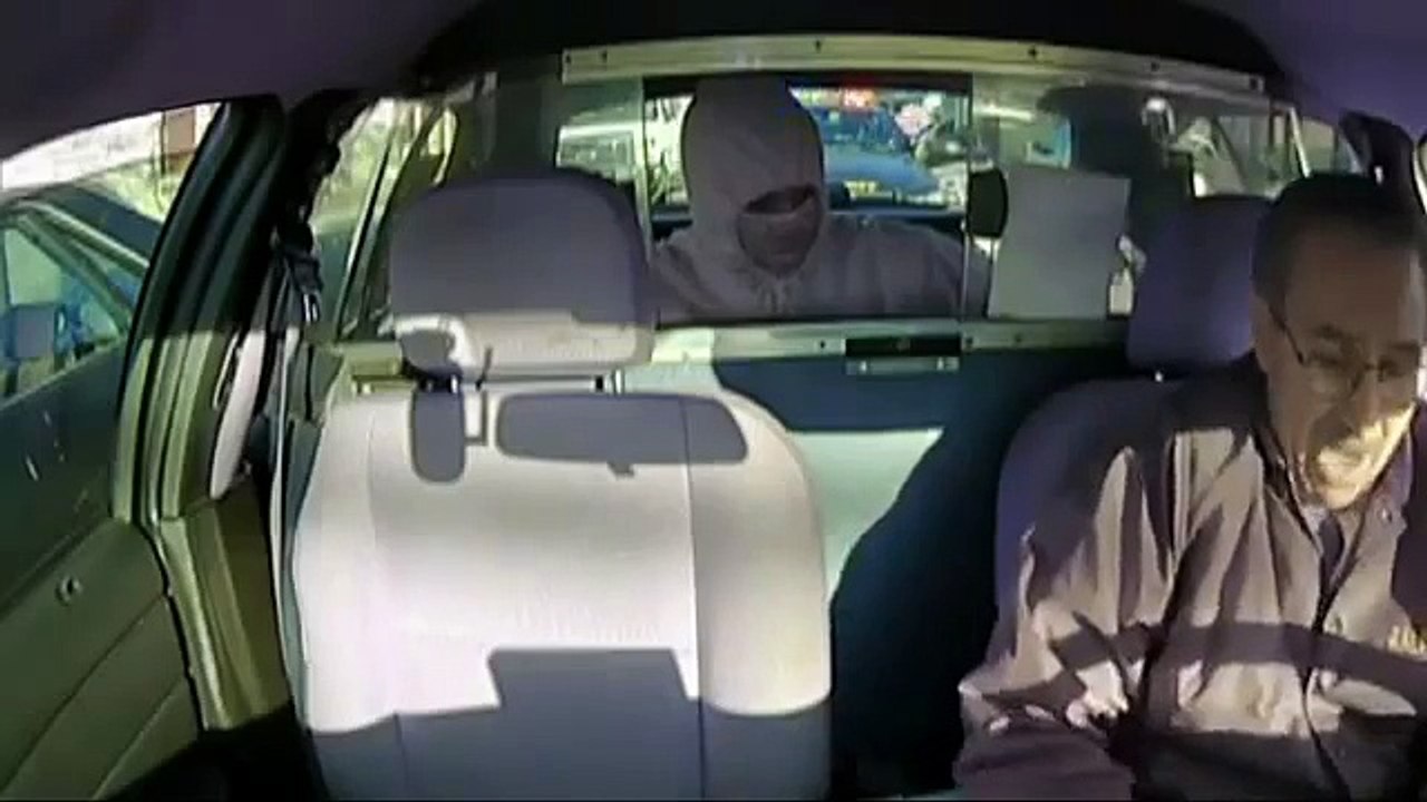 Instant Karma Robber Pulls A Gun Out On Taxi Driver
