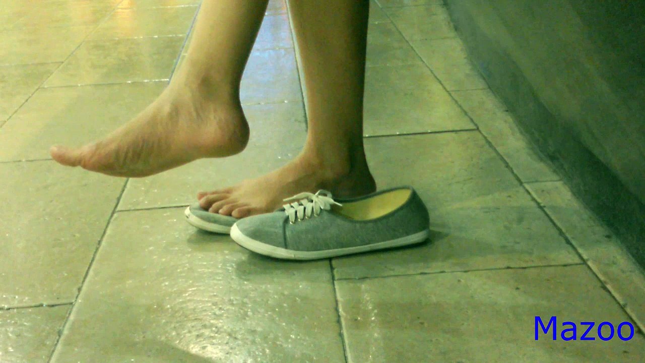 Asian Lady Feets