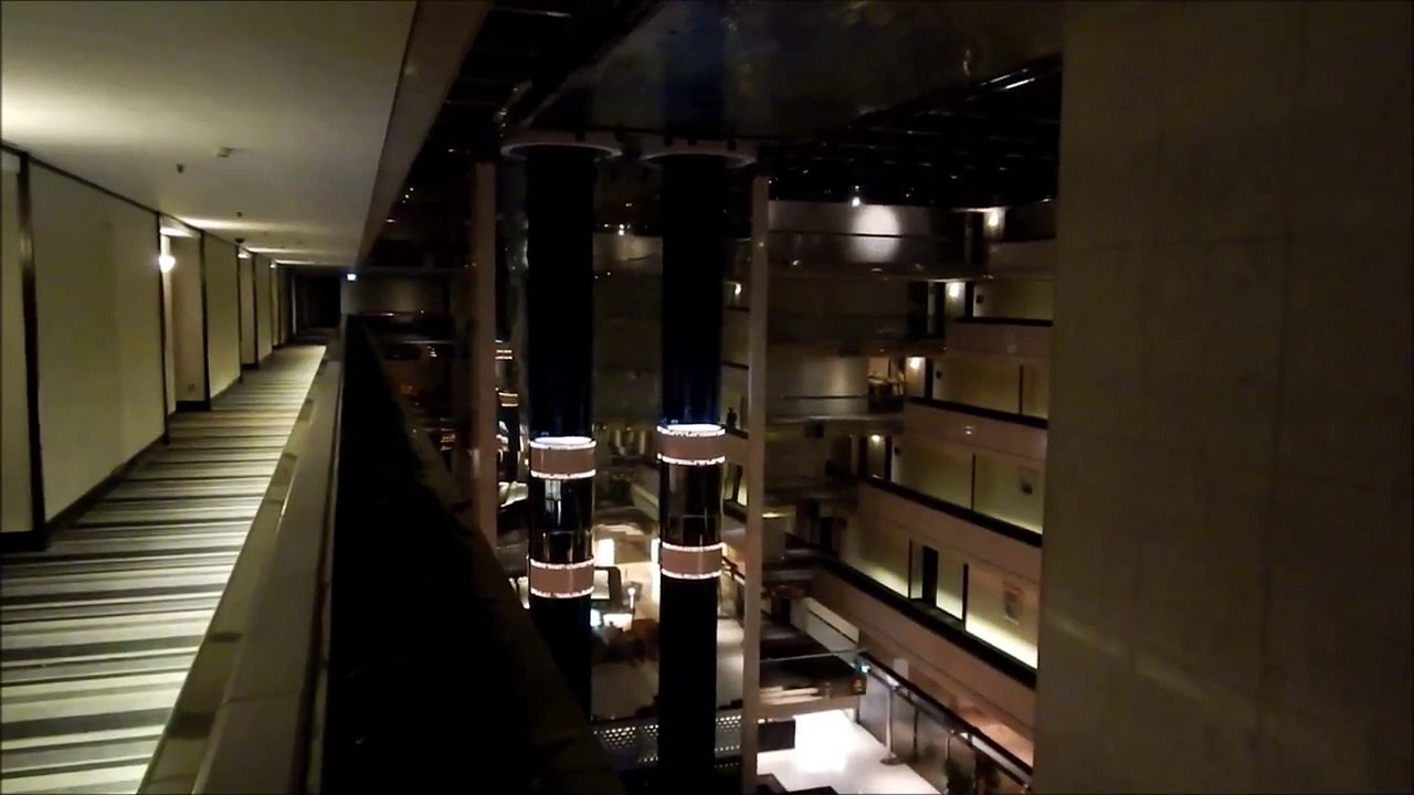 Mitsubishi Scenic Elevators at Concorde Hotel Singapore