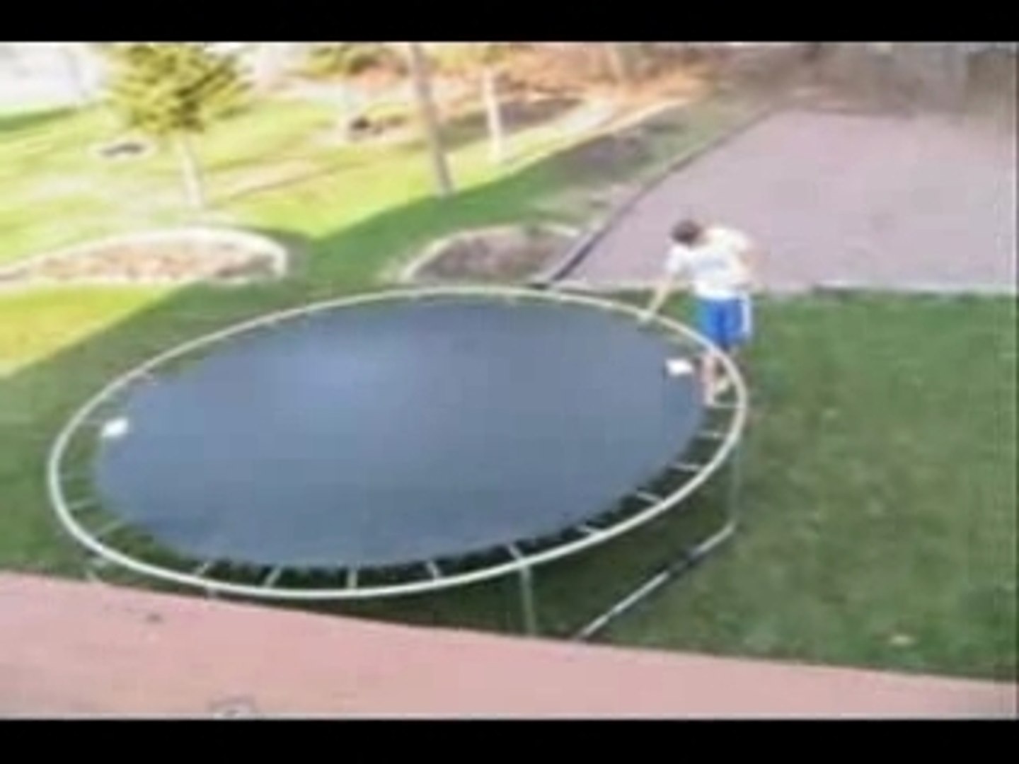 Montage des ressorts trampoline - Vidéo Dailymotion