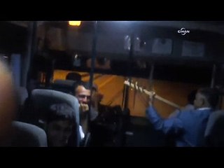 Sürücünün direksiyon başında tehlikeli dansı