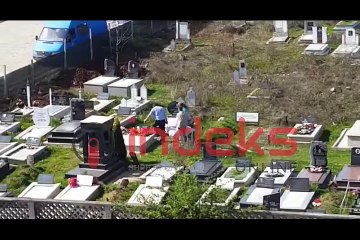 Ekskluzive: Varrimi i dyshimtë në varrezat e qytetit të Pejës