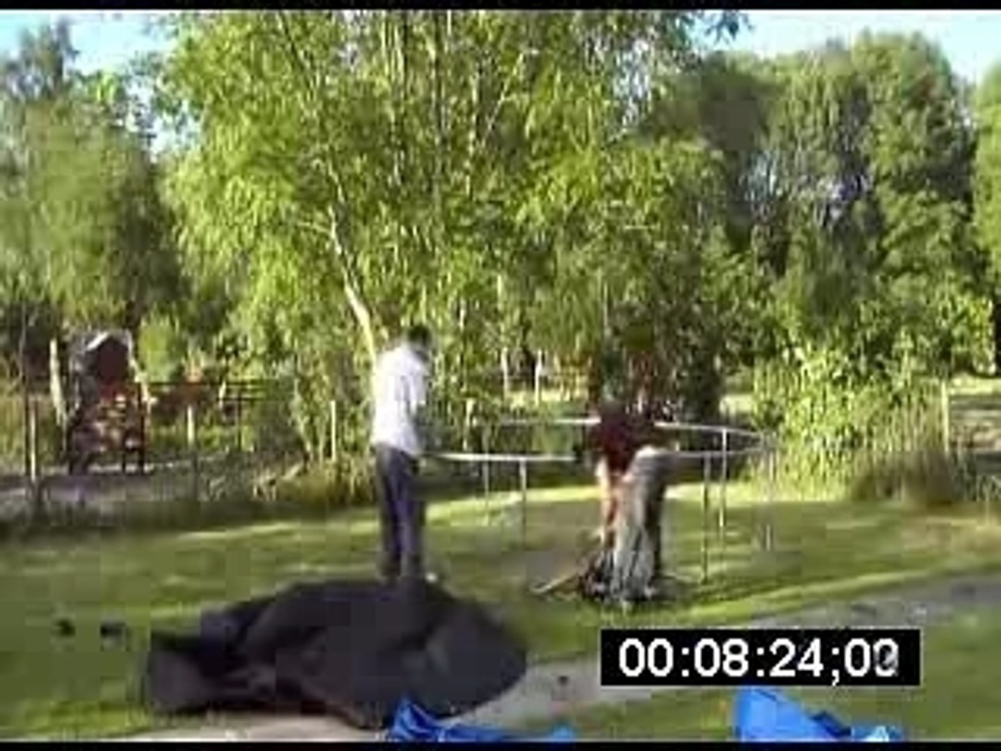 Montage filet trampoline - Vidéo Dailymotion