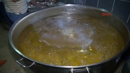 Şanlıurfa Dede Osman Hafızlar Derneğinden 5 Bin Kişiye Tirit İkramı