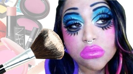 Co się kryje pod tą TAPETĄ?