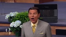 The Creative Power of the Blessing (BVC 2015) - Kenneth Copeland 95