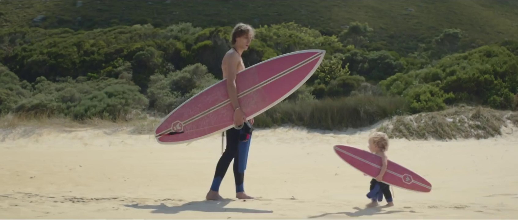 Les bébés d'EVIAN sont de retour et cette fois-ci ils surfent! Pub EVIAN