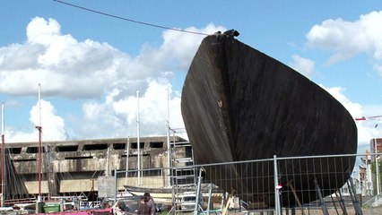 Des passionnés restaurent le mythique voilier "Vendredi 13"