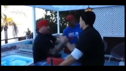 ARM WRESTLING GONE BAD