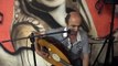 F -Musico àrabe Georges khoury tocando Al OUD , em Al Maual 3-3-2012.avi