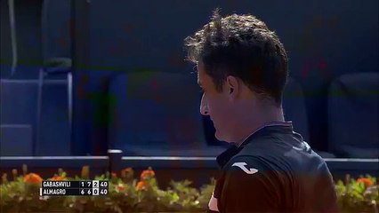 Faceplant d'un ramasseur de balles