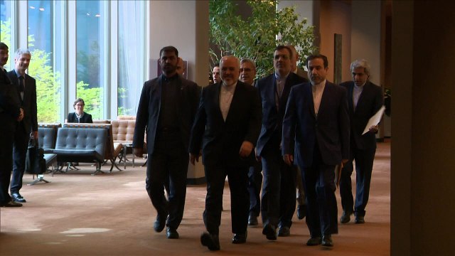 Kerry e Zarif discutem tensões sobre programa nuclear iraniano