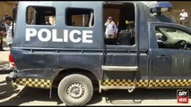 The police mobile came under terrorists' fire at Karachi's Orangi Town