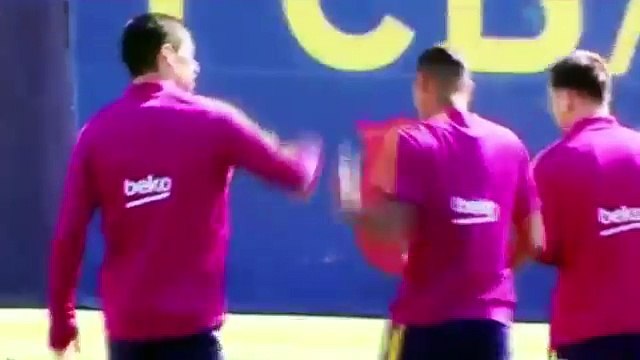 Messi,Luis Suarez and Dani Alves making fun of Neymar's new look 20.04.16