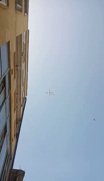 Commémoration du printemps berbère : un hélicoptère de la police survole les manifestants