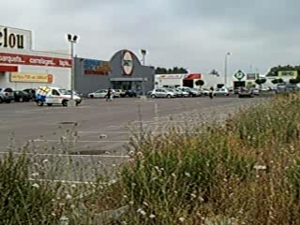 titou-stunt du 100% stunt et delire