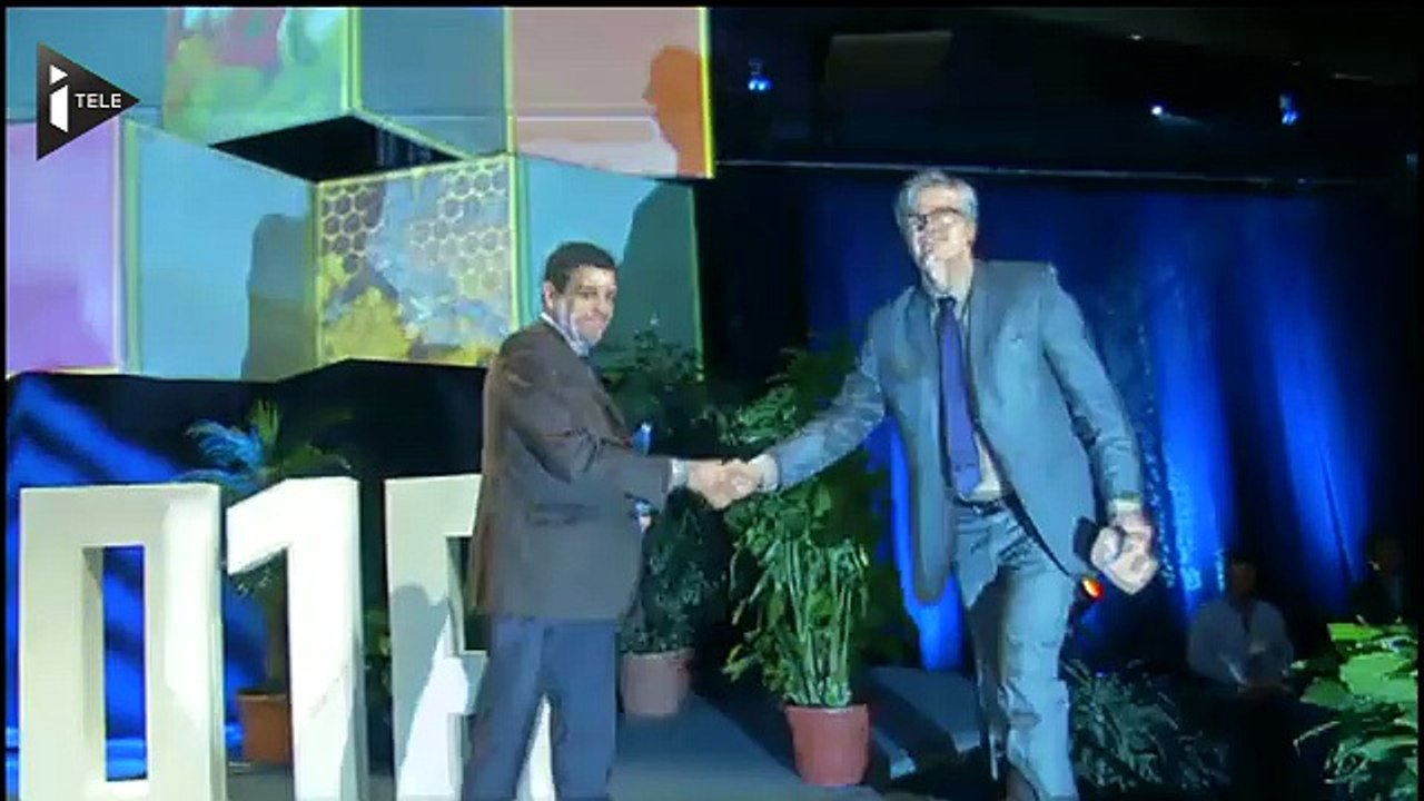 Les images du ministre de l'Agriculture Stéphane Le Foll hué et chahuté au 70e congrès de la FNSEA