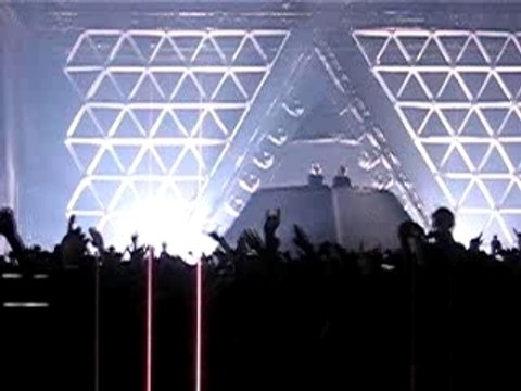 Daft Punk @ Paris Bercy #4 Intro - Robot Rock