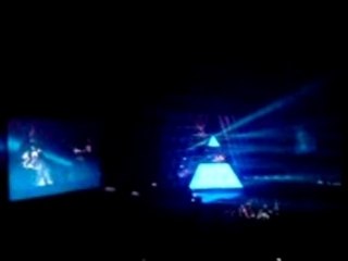 daft punk 2007 bercy alive angle gauche left pyramide