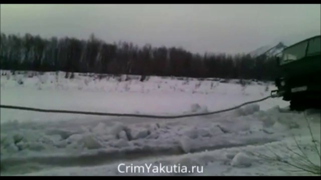 Décapitation pendant un remorquage de camion ! OUF !