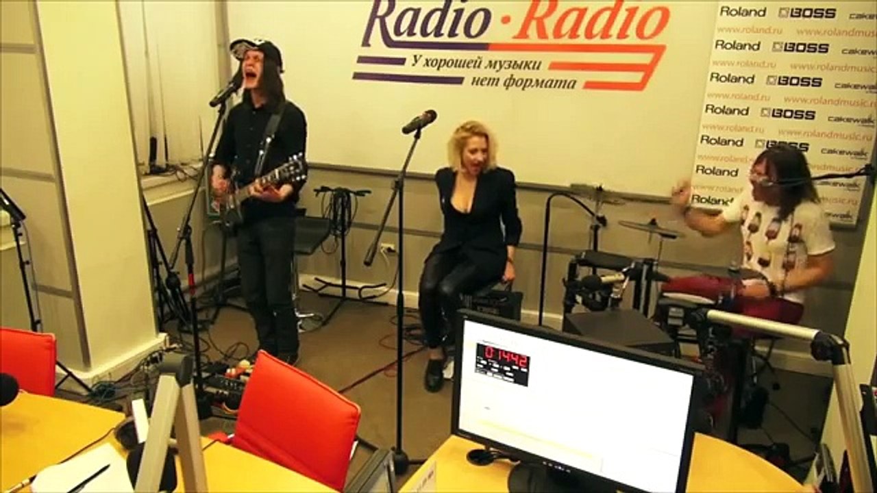 Double Trouble Live Music Show - KILLER HONDA 34