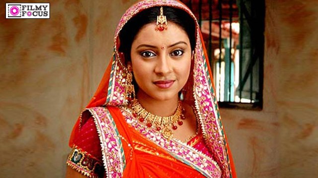 Balika Vadhu Star Pratyusha Banerjee Commits Suicide - Filmyfocus.com