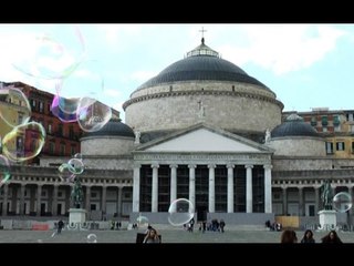 Napoli - "La Piazza incantata", un coro di 13mila studenti al Plebiscito (01.04.16)