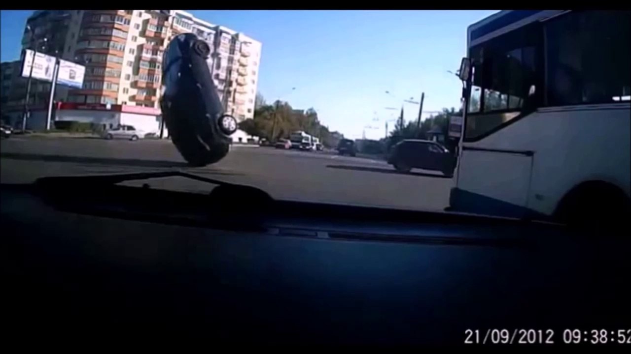 Amazing crashes / Απιστευτα ατυχηματα