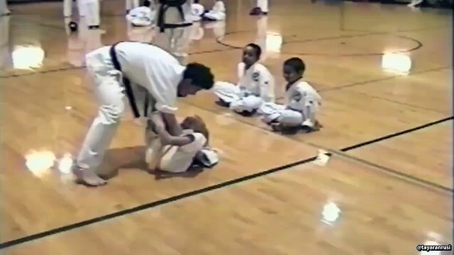 Brave kid saves little girl's life