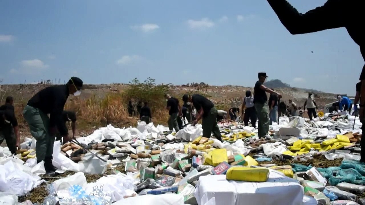 Autoridades panameñas incineran toneladas de droga