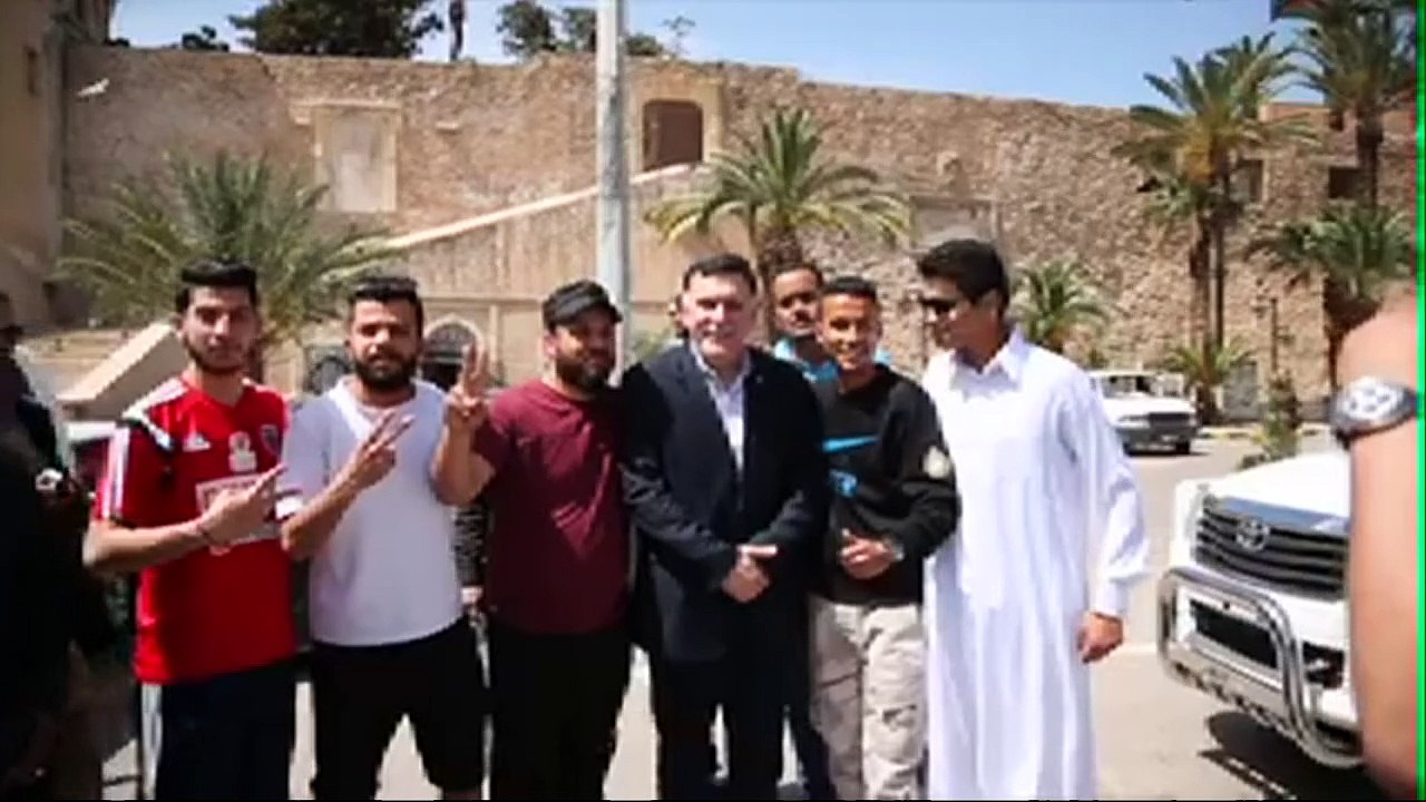 رئيس حكومة الوفاق الوطني الليبية يظهر للمرة الأولى في طرابلس