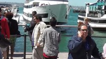 Un bateau n'arrive pas à ralentir et percute le quai !