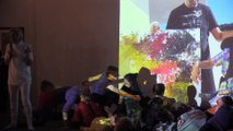 Danse musique et peinture sur projection- Paint a Future 1/2