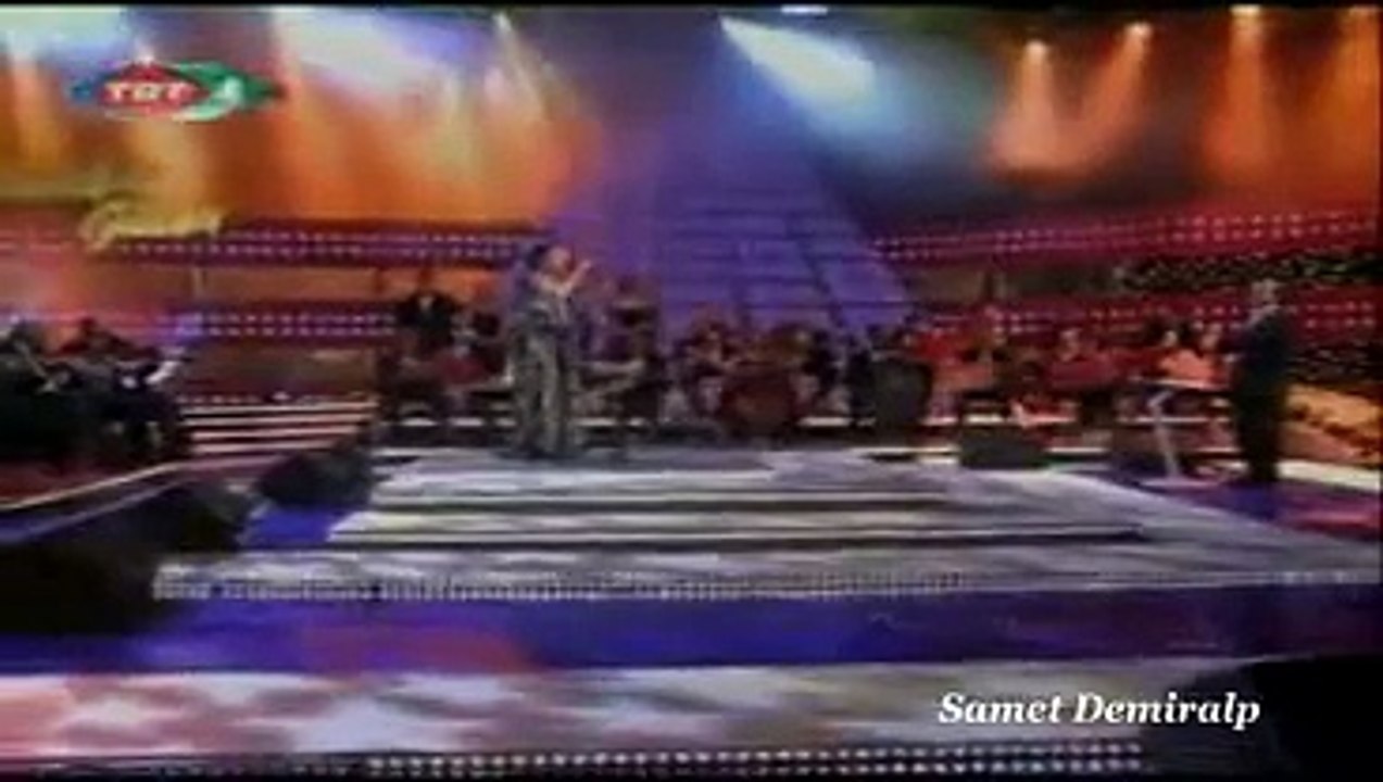 Nur Salkımısın Gül ki Bahar Bahtıma Yansın ~ Melihat Gülses