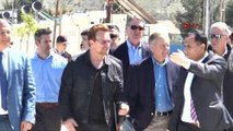 Gaziantep U2 Grubunun Solisti Bono, Çadır Kenti Ziyaret Etti-2