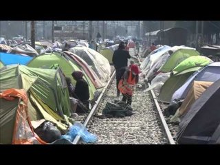 Greqia premton zgjidhje për refugjatët e ngujuar në Idomeni