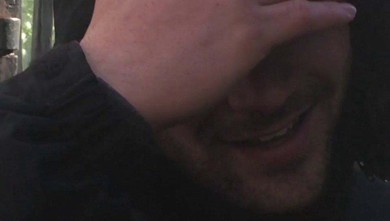 Sophie Marceau filme les paparazzis en pleine rue - L'arroseur arrosé, bien joué sophie!