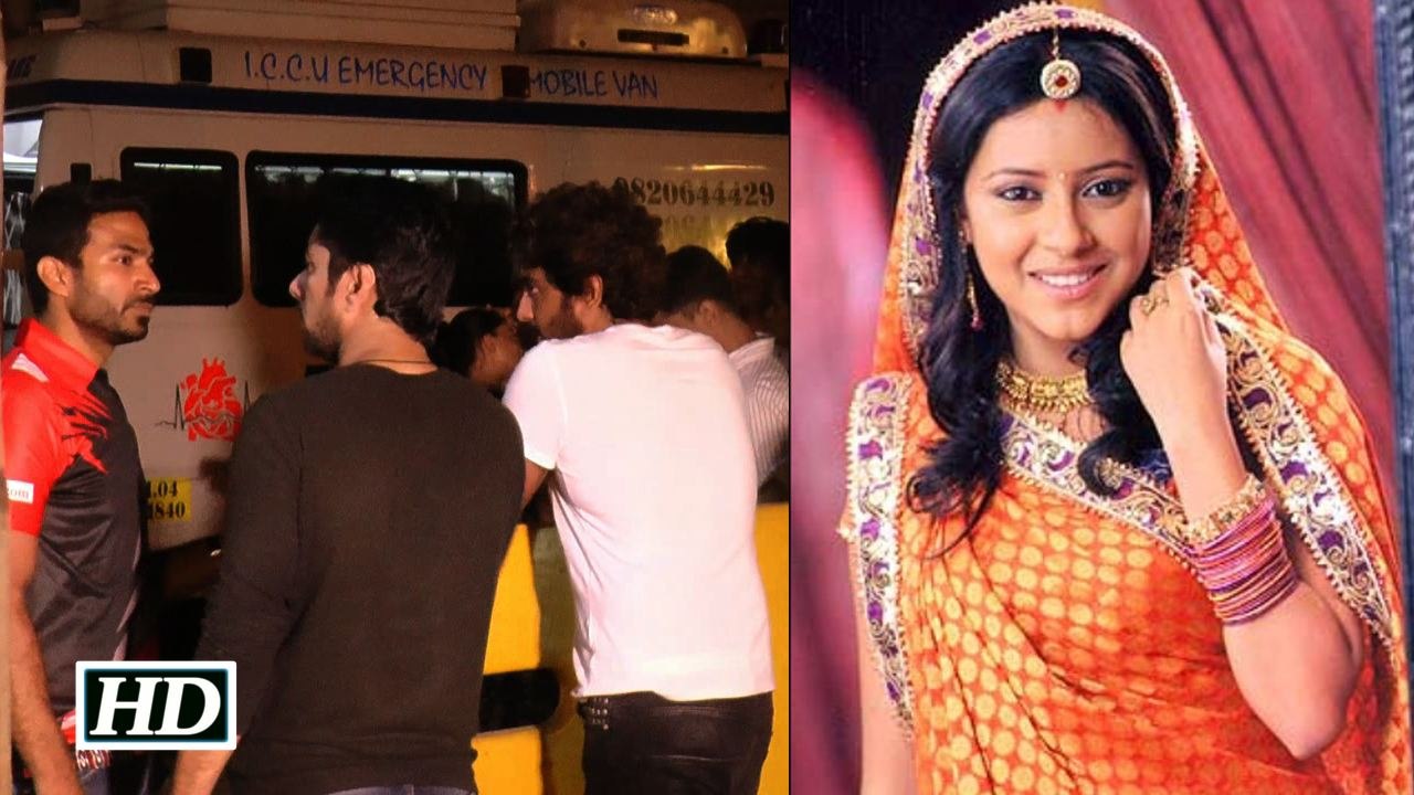 SHOCKING Balika Vadhu actress Pratyusha Banerjee commits suicide