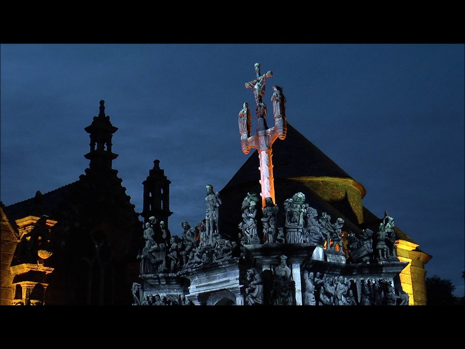 Quand les calvaires s'illuminent : Guimiliau (29)