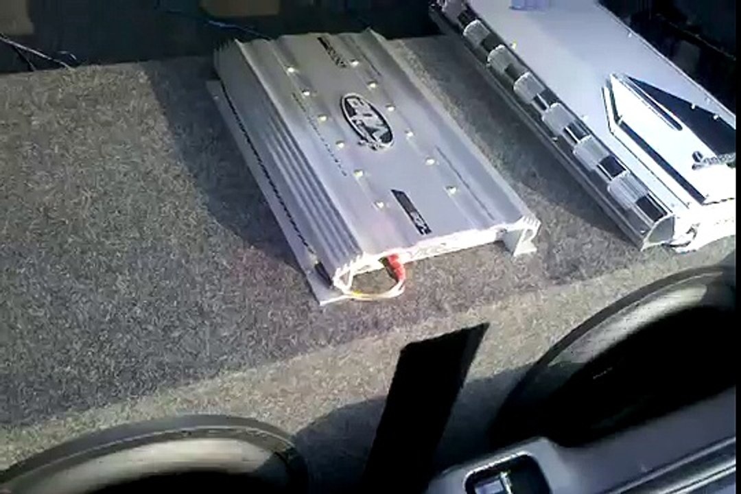 2 Diamond audio 15's