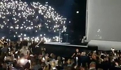 English singer Adele pays tribute to victims of Lahore